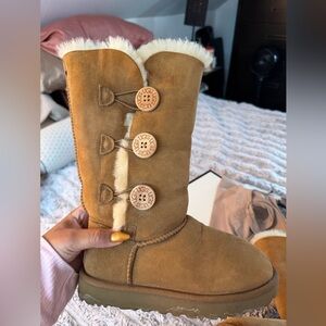 UGG Women's Brown Sheepskin Winter Boots